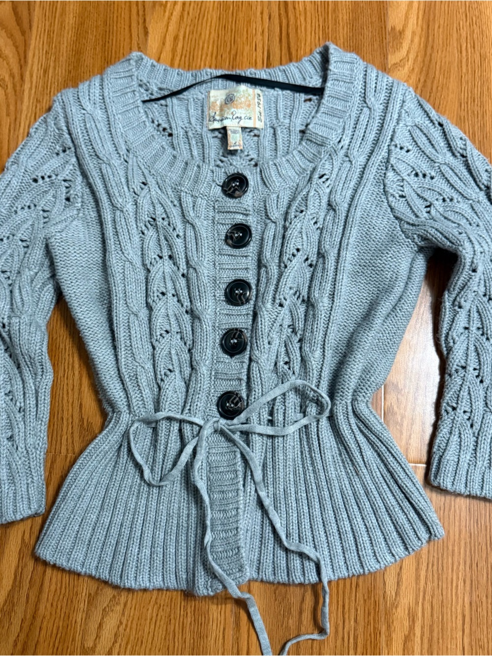 Y2K Vintage American Rag Cie cable knit sweater